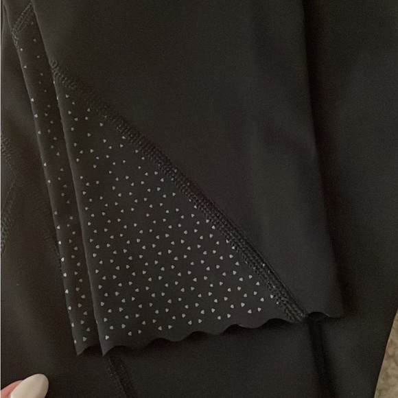 Lululemon Tight Stuff Scallop Hem Leggings - Picture 5 of 6